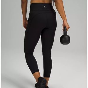 BLACK LULULEMON LEGGINGS